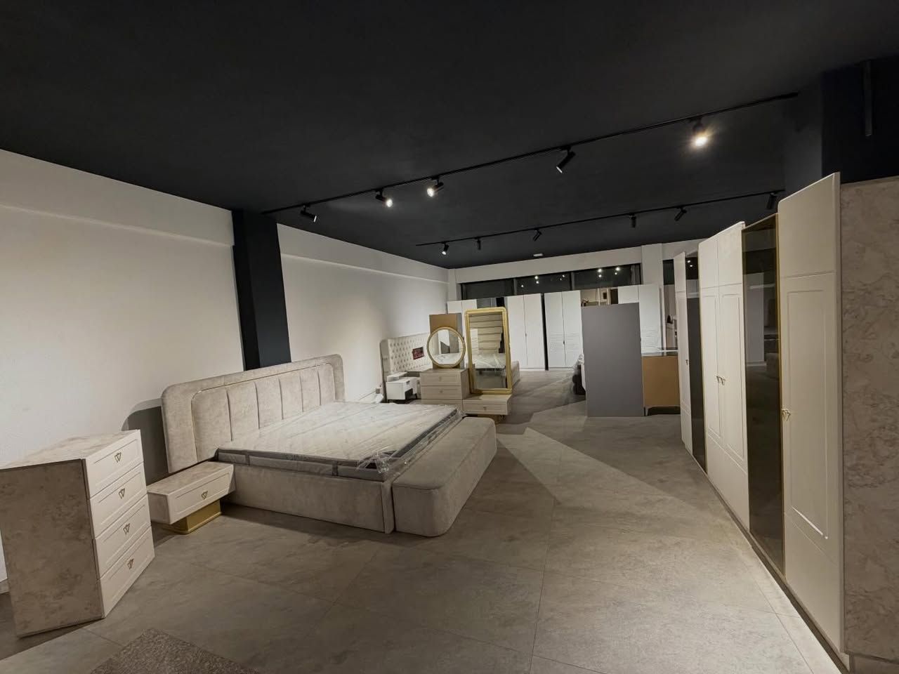 Dhoma e gjumit “Elegance” — foto 6
